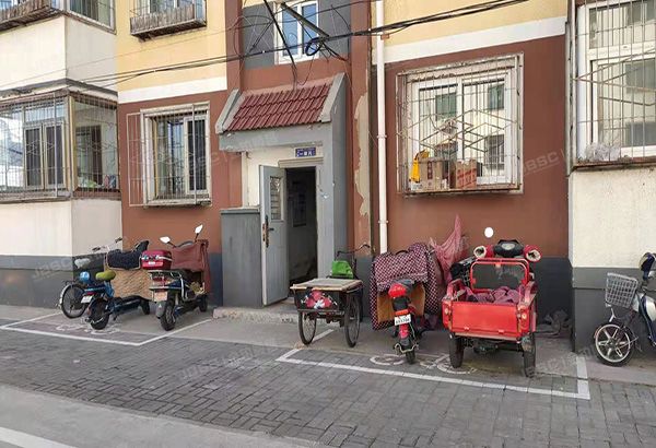 延庆区 康庄住宅小区12号楼4层1单元108