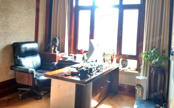 朝阳区 华章东路1号院5号楼3层2单元302（泛海世家西府）