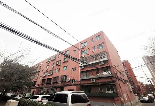 海淀区 卧虎桥甲六号8号楼4层4单元401（太极小区）经适房