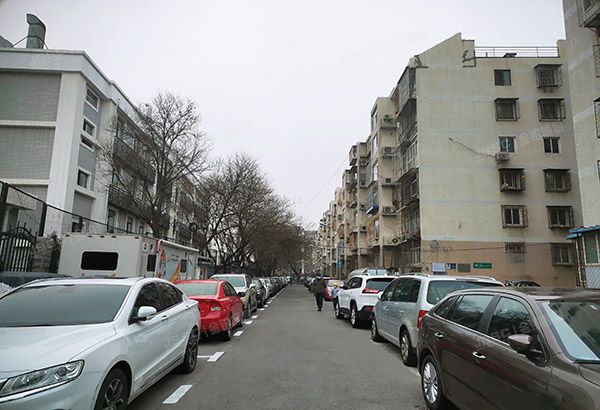 东城区 竹杆胡同13号楼6层1单元604（朝内小区）