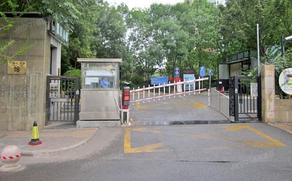 朝阳区 广顺北大街18号院6号楼20层2003（华彩国际公寓）公寓