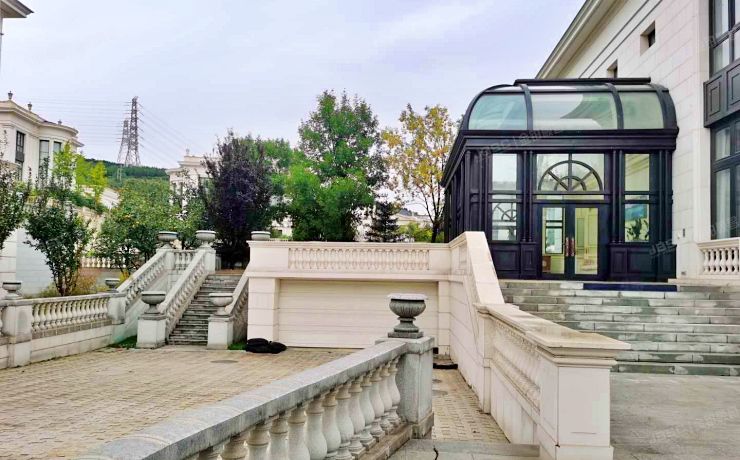 门头沟区 石龙西路28号院33号楼-1至2层101（长安壹号半山上的宫殿）独栋