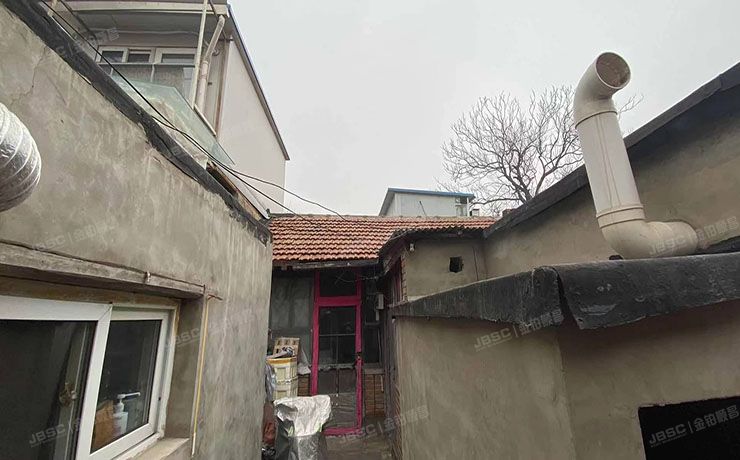 东城区 钟楼湾胡同7号10幢1层 平房