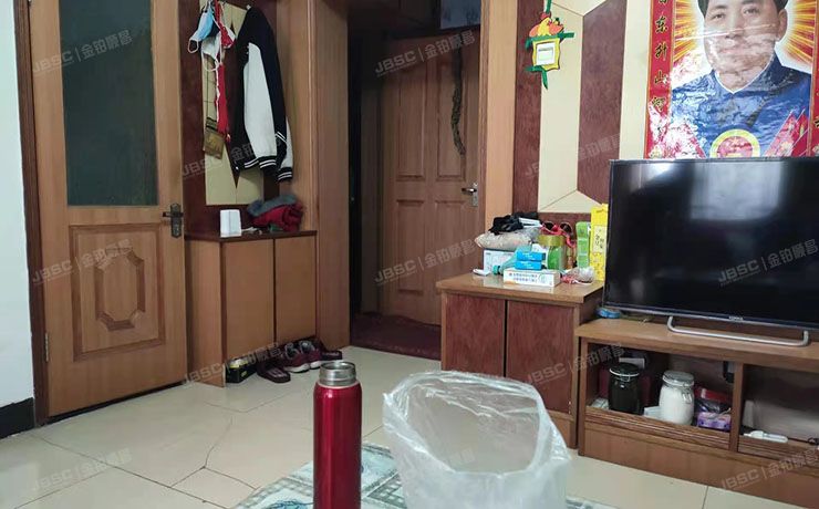 延庆区 新兴小区28号楼1层五单元501（新兴小区）