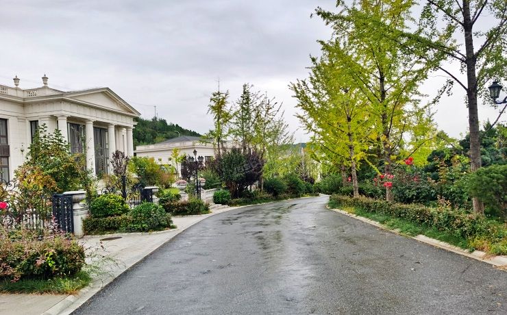 门头沟区 石龙西路28号院36号楼-1至2层101（长安壹号半山上的宫殿）独栋