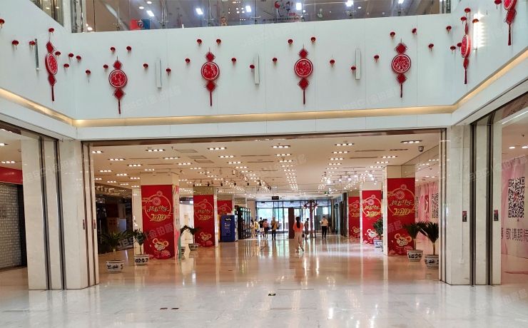 朝阳区 工体北路13号院3号楼1-4层及5幢737个车位（世茂国际中心）商业