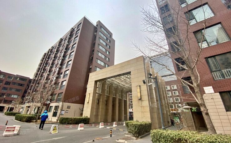 西城区 半步桥街60号院2号楼19层4单元2202号（华龙美钰）