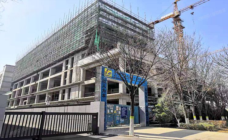 大兴区 大兴工业区B区天和西路32号1-3幢房产和在建工程及国有土地使用权（梦狐竹纤维工业园）