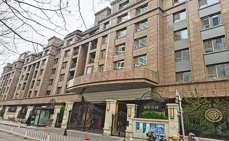 朝阳区 东三环55号楼1楼6802室+2车位（世茂宫园）