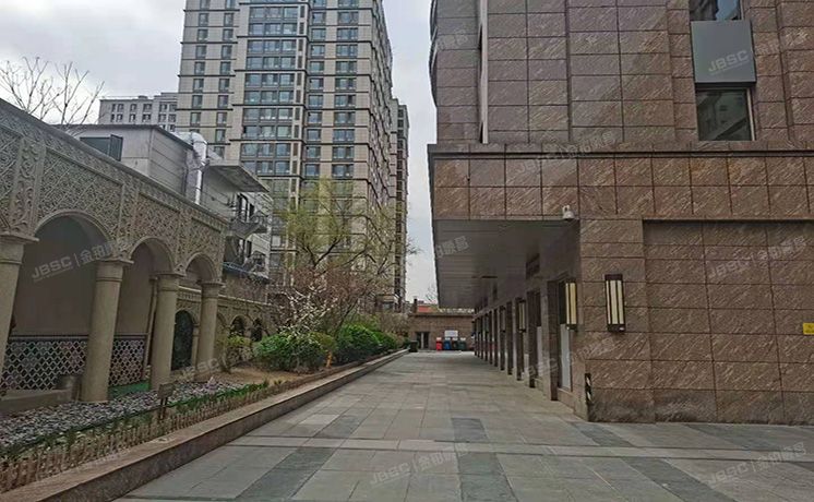 朝阳区 东三环55号楼1楼6802室+2车位（世茂宫园）