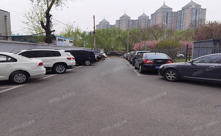 西城区 广安门南街80号7层1单元701号（中加大厦）