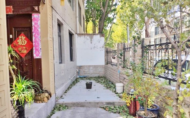 经济技术开发区 天华园三里六区7号楼1至3层1门（一栋洋房）别墅