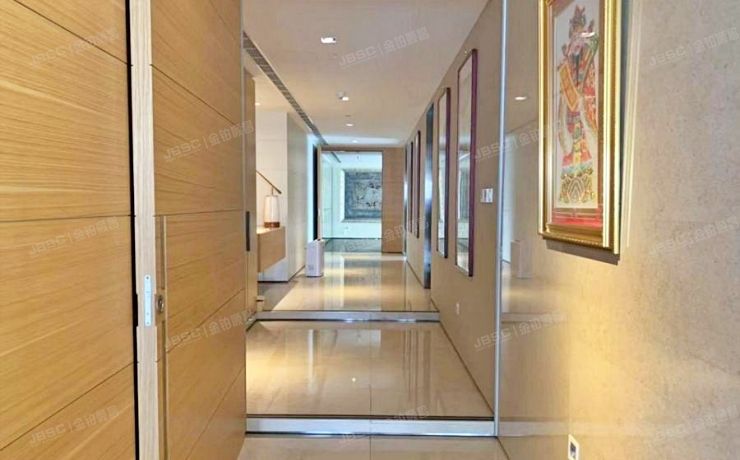 朝阳区 建国门外大街2号院1号楼48层5101号、5102号（北京银泰中心）公寓