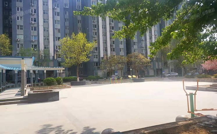 丰台区 新发地-锦程园18号楼4层2单元402号（天伦锦城）