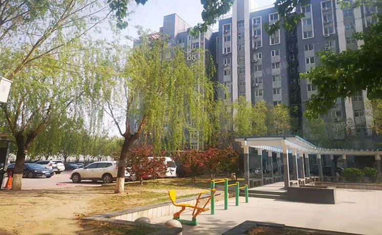 丰台区 新发地-锦程园18号楼4层2单元402号（天伦锦城）