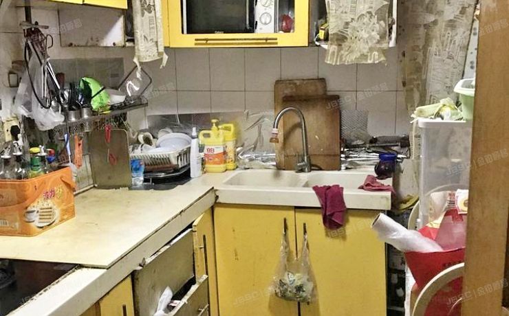 丰台区 诚苑南里4号楼1层2-102号（诚苑南里）