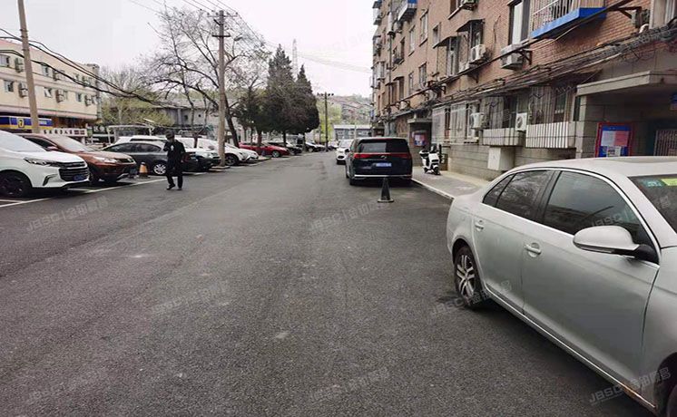 石景山区 金顶街科研院3号楼3层5单元302号（科研楼）房改房