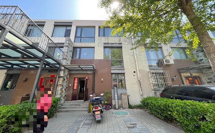 通州区 东潞苑八区53号楼1至3层103（尚东庭西区）