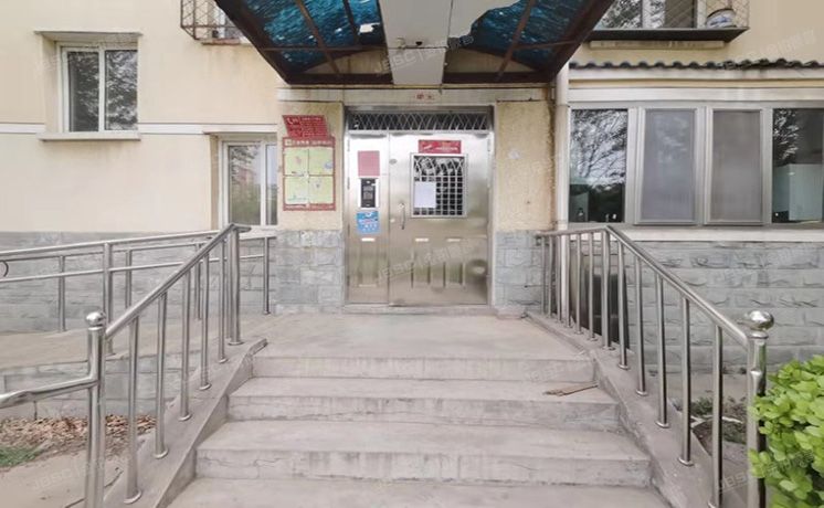 房山区-窦店镇 汇丰街3号院20号楼2层2单元202（世界名园）