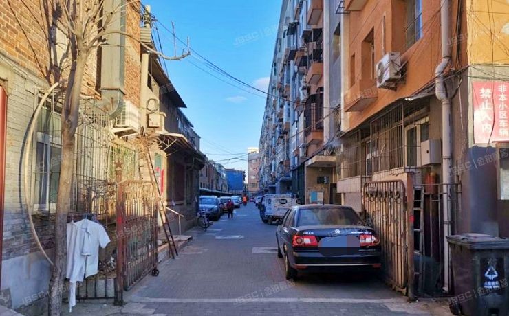 昌平区 满井胡同小区128号楼2层1单元203号