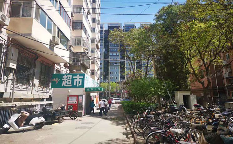 西城区 四平园1号楼3层5-3-301（四平园小区）