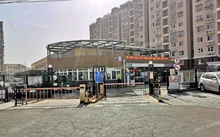 怀柔区 滨湖小区56号楼9层1单元901（新贤家园）