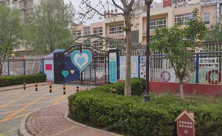 怀柔区 滨湖小区56号楼9层1单元901（新贤家园）