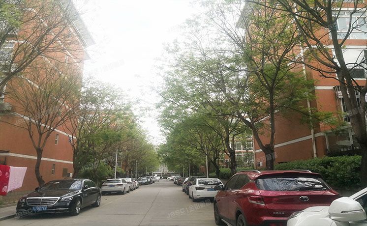 顺义区 馨港庄园三区20号楼2层二单元203号（馨港庄园）