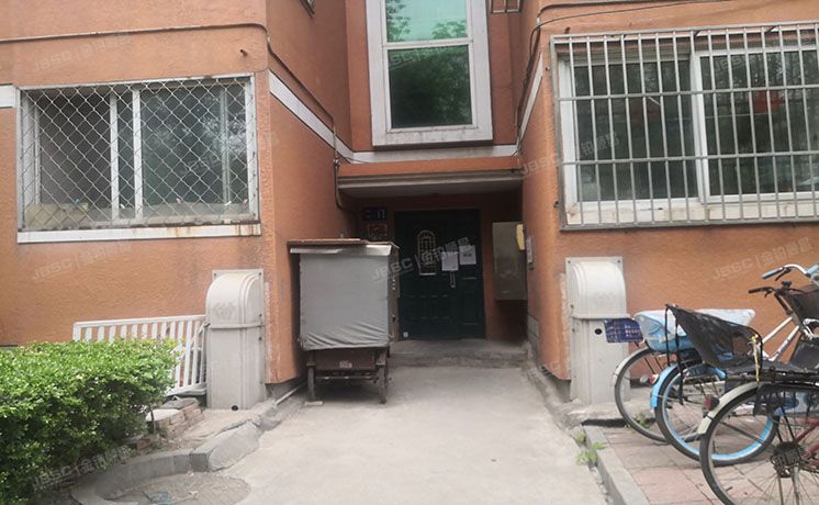 顺义区 馨港庄园三区20号楼2层二单元203号（馨港庄园）