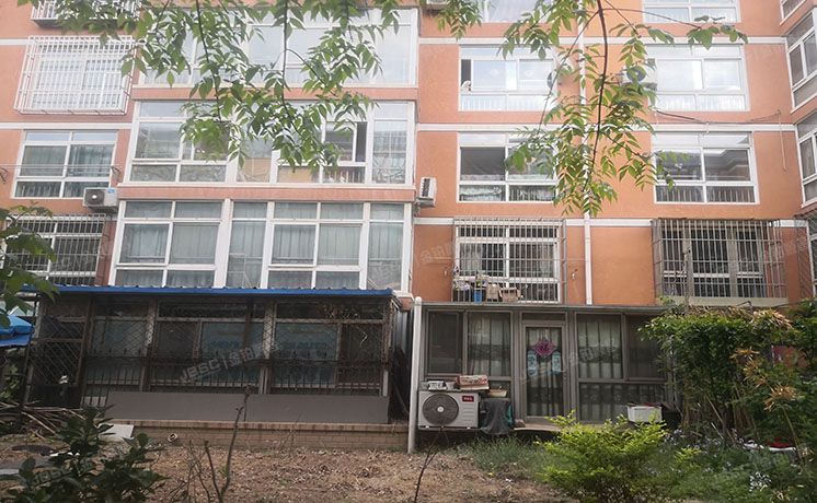 顺义区 馨港庄园三区20号楼2层二单元203号（馨港庄园）