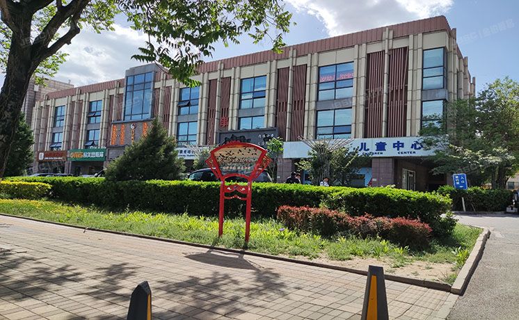 大兴区 香海园57号楼1至2层57-6（领海商业中心）商业