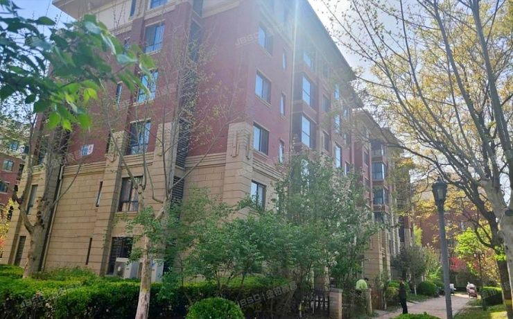 丰台区 云岗西路28号院山语城1区6号楼1单元101室+车位（山语城）