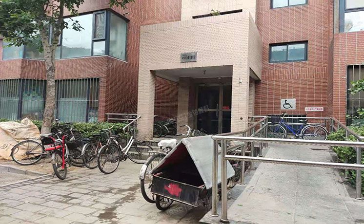 大兴区 兴华园45号楼6层1单元604（彩虹新城）