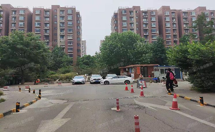 大兴区 兴华园45号楼6层1单元604（彩虹新城）