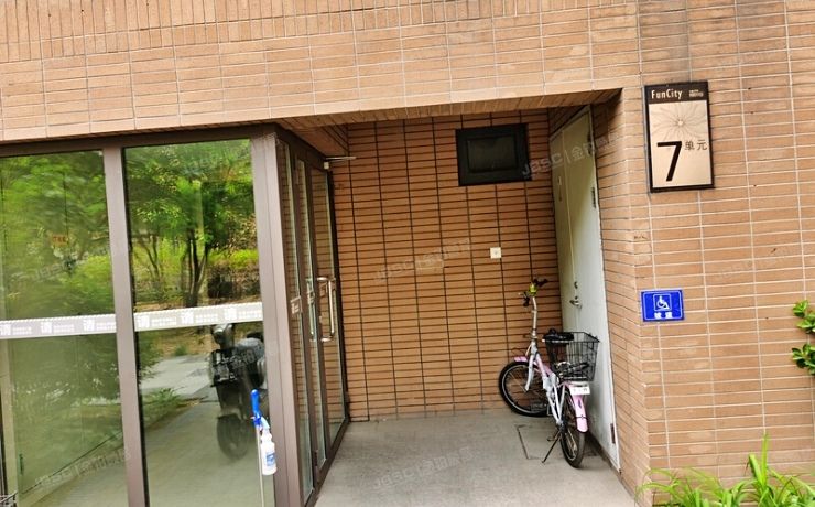 房山区-长阳镇 祥云街4号院2号2层7单元202（长阳半岛）