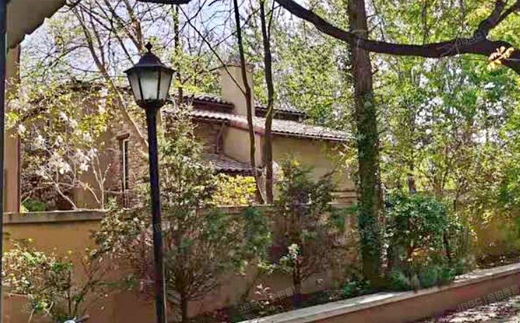 昌平区 小汤山镇沙顺路68号（翰宏花园）5-45号-1至2层（纳帕溪谷）独栋别墅