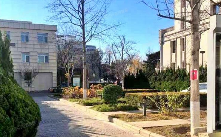 海淀区 常青园南里二区3号楼1至3层3（Wehouse）别墅