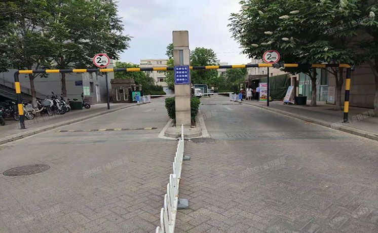 海淀区 常青园南里二区100号楼1至2层1号（Wehouse）别墅