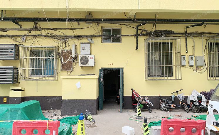 朝阳区 八里庄北里124号楼2层208（八里庄北里）