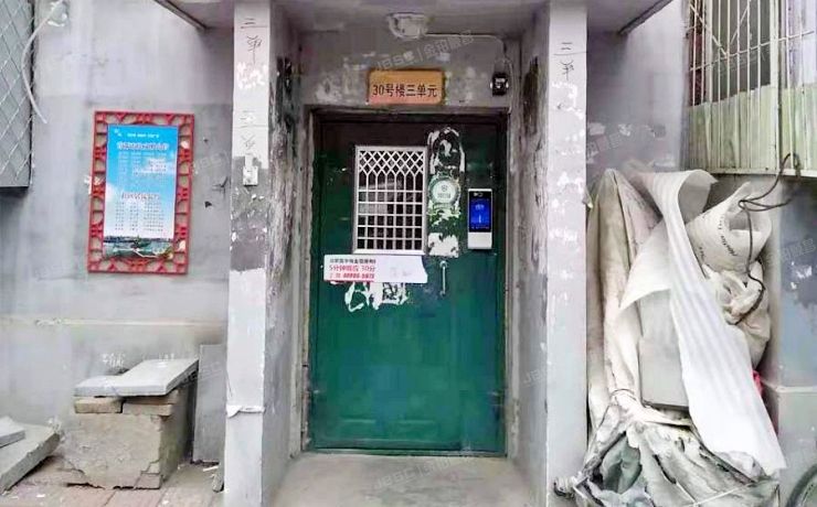 石景山区 古城路30号楼6层3单元44号（古城路小区）