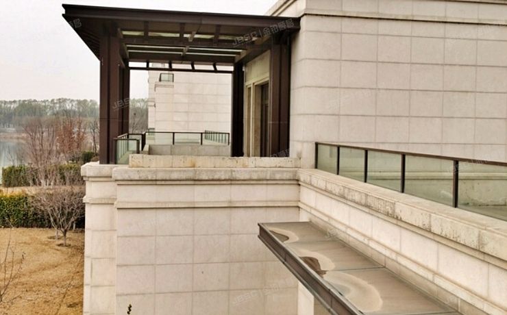 房山区 凯宾路58号院一区8号楼-2至1层1-1（中粮西海）商业