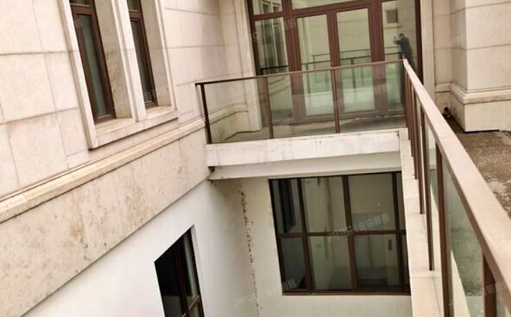 房山区 凯宾路58号院一区8号楼-2至1层1-1（中粮西海）商业