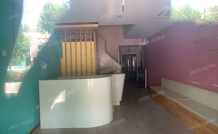 丰台区 万科中粮假日风景1号楼1至2层103室 商业