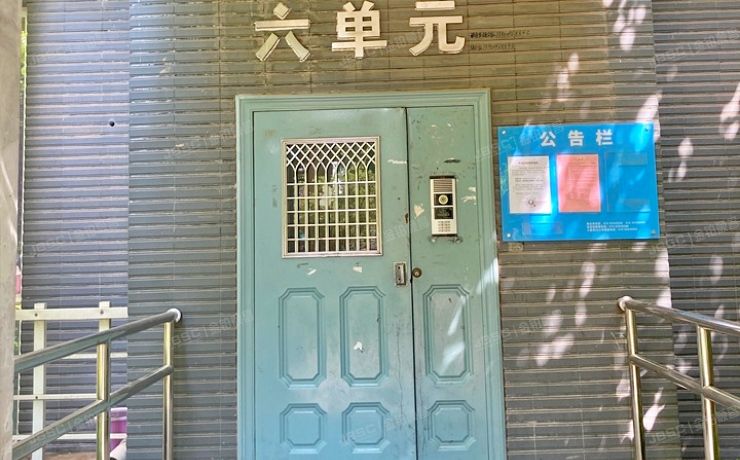 昌平区 新龙城三期40号楼5层6单元502号