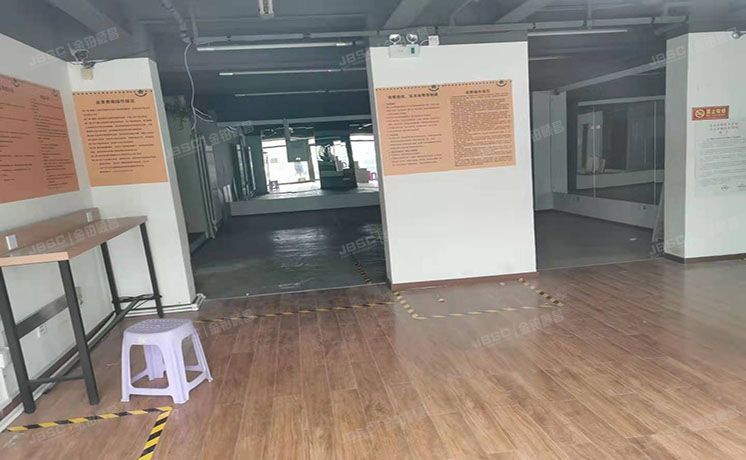 朝阳区 东坝中路30号院2号楼1层106（金泰丽富嘉园）33%份额 配套