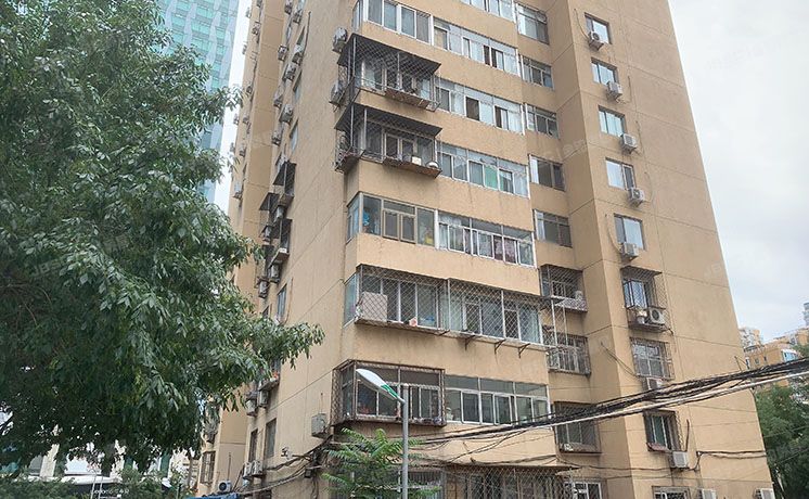 西城区 红居街8、10号1号楼17层17-1704号（红居街10号院）