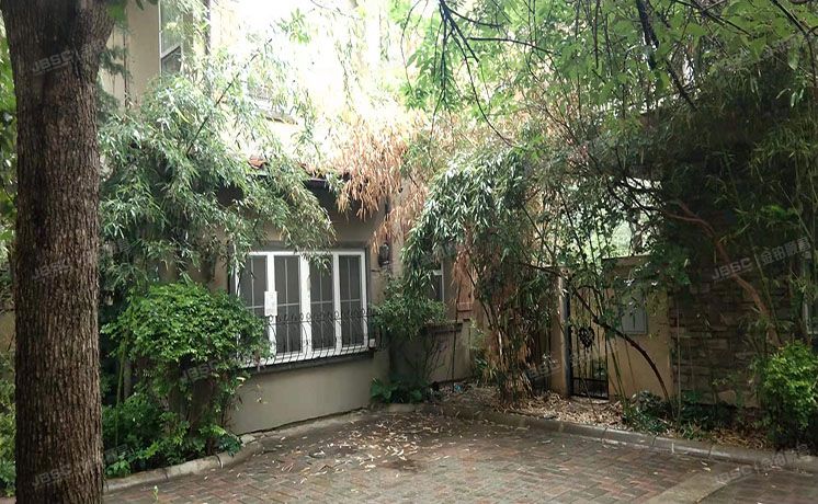 昌平区 小汤山镇沙顺路68号（翰宏花园）5-45号-1至2层（纳帕溪谷）独栋别墅