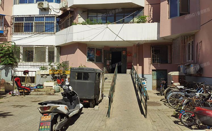 朝阳区 潘家园25号楼4层409（潘家园小区）