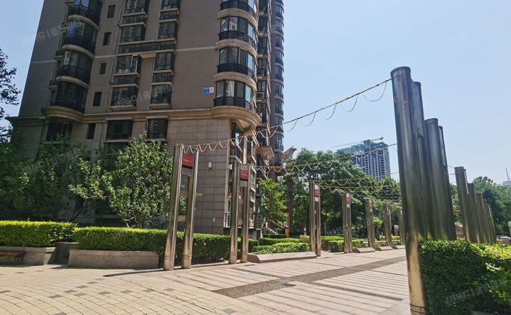 东城区 香河园街1号院2号楼1层108号（万国城MOMA）