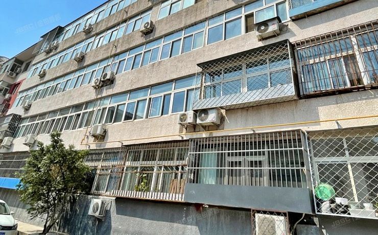 昌平区 北城根小区8号楼4层1单元10号（北城根小区）